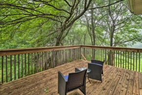 7 Mi to Lake Harmony Home with Furnished Deck!